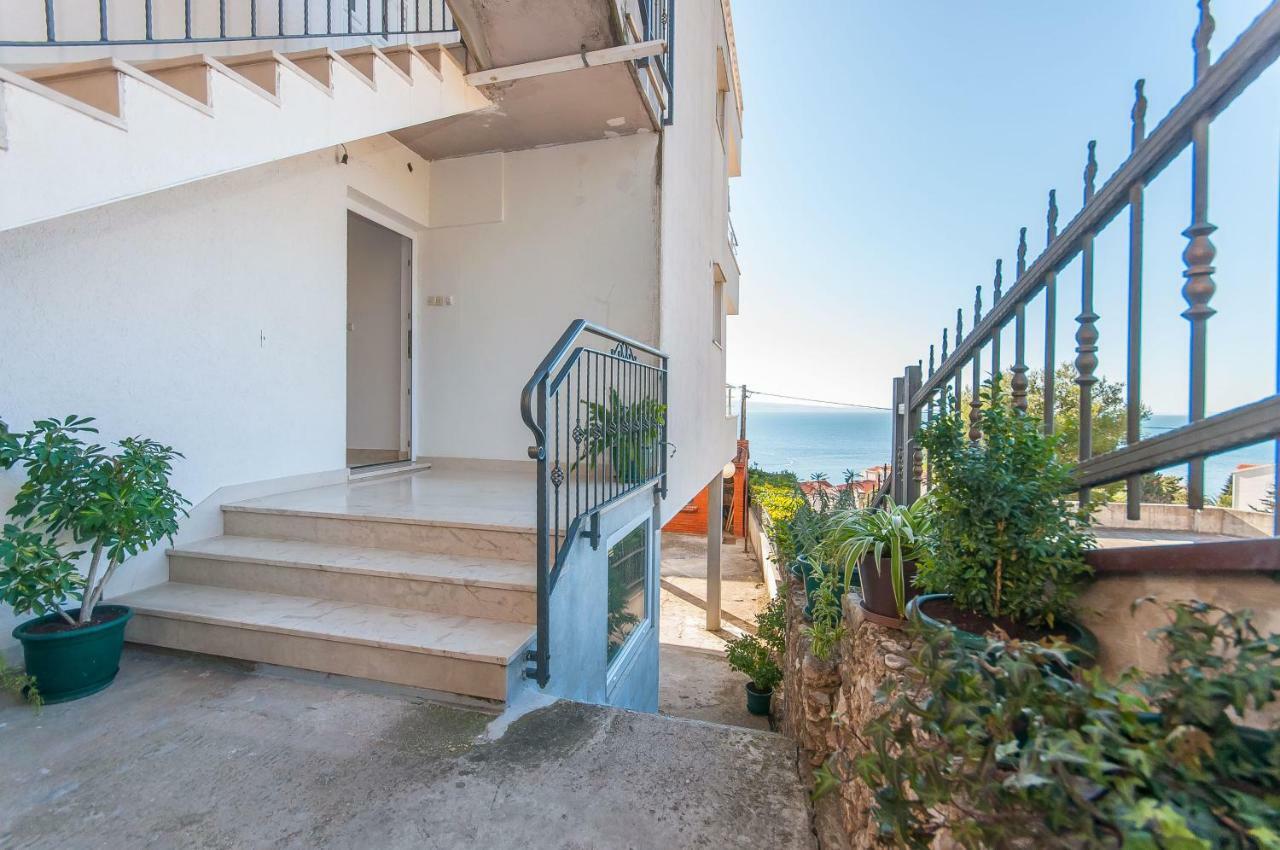Apartment Ines Omis Exterior photo